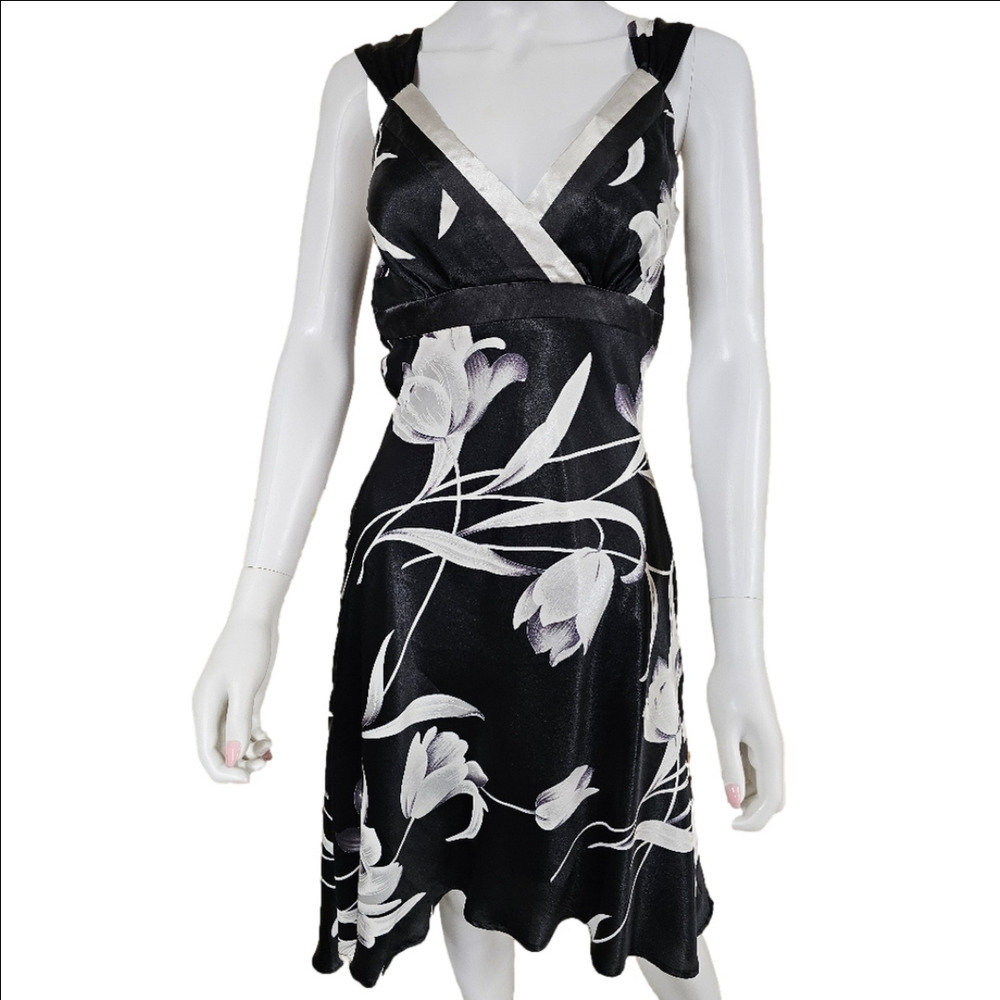 Romy Faux Satin Floral Print Sleeveless Midi Dress Size S